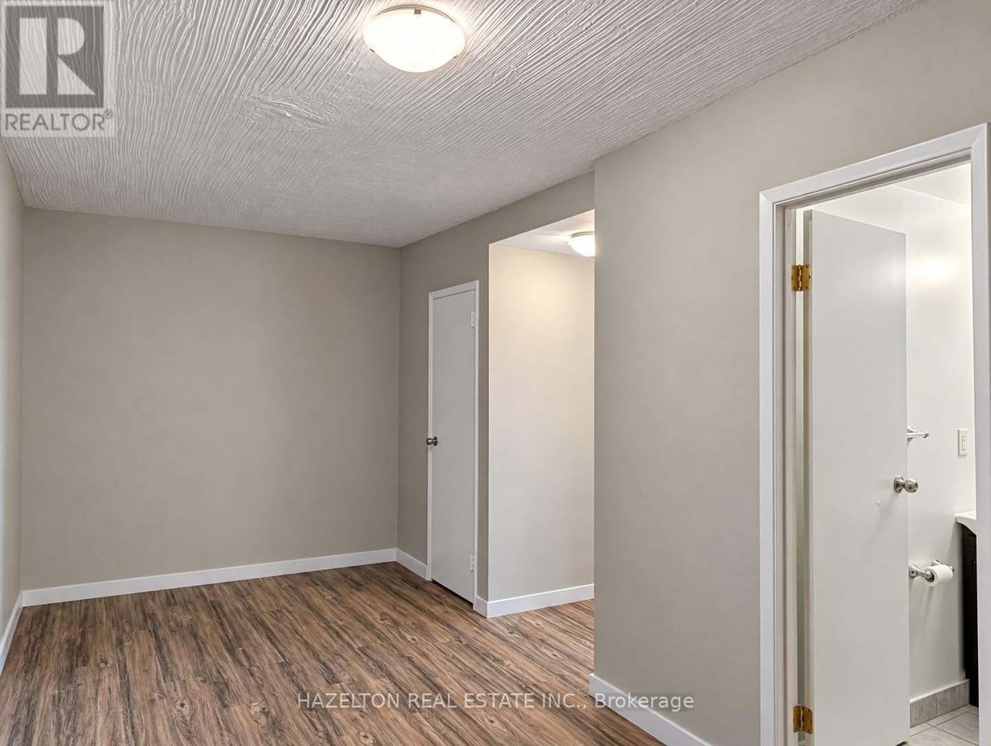 809 - 206 St George Street Property Photo 8