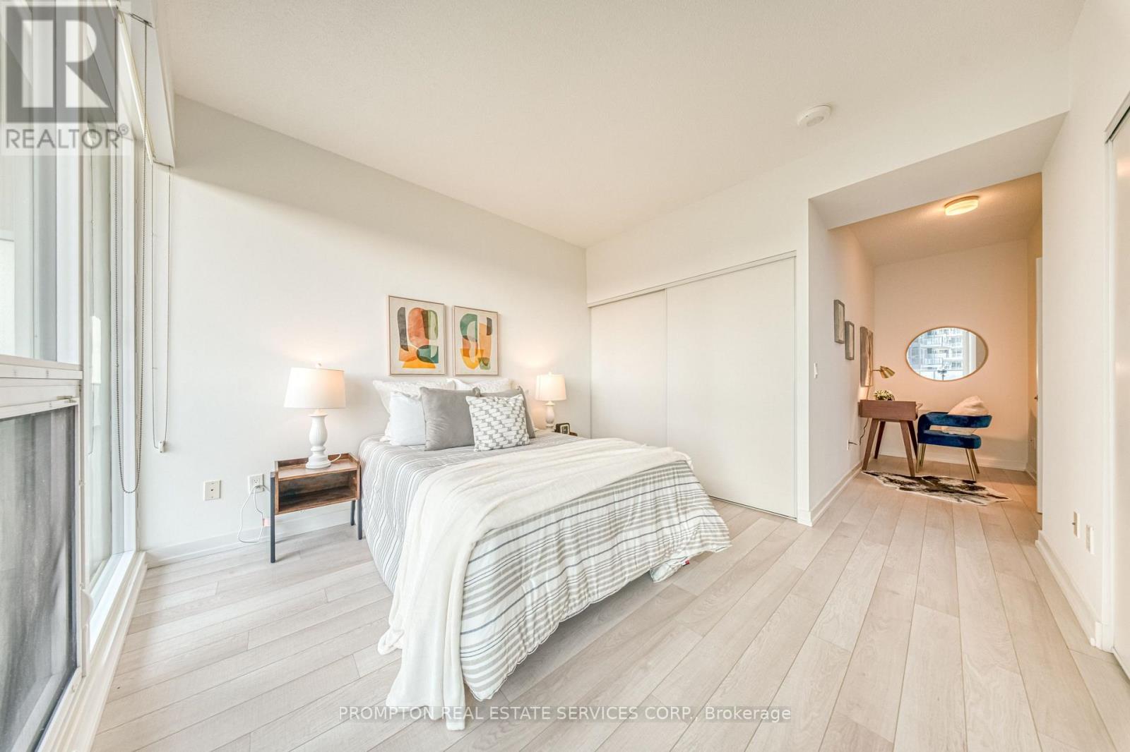 2511 - 115 Mcmahon Drive Property Photo 15
