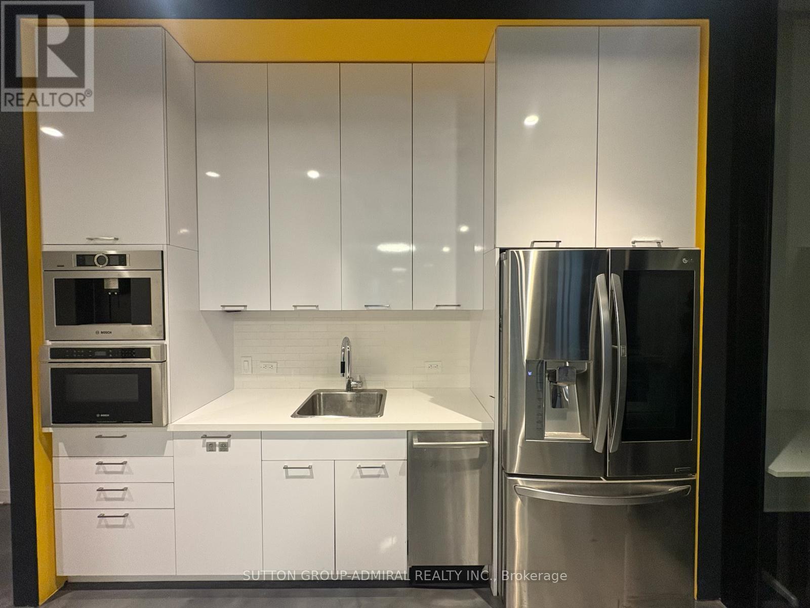 801 - 4789 Yonge Street Property Photo 15