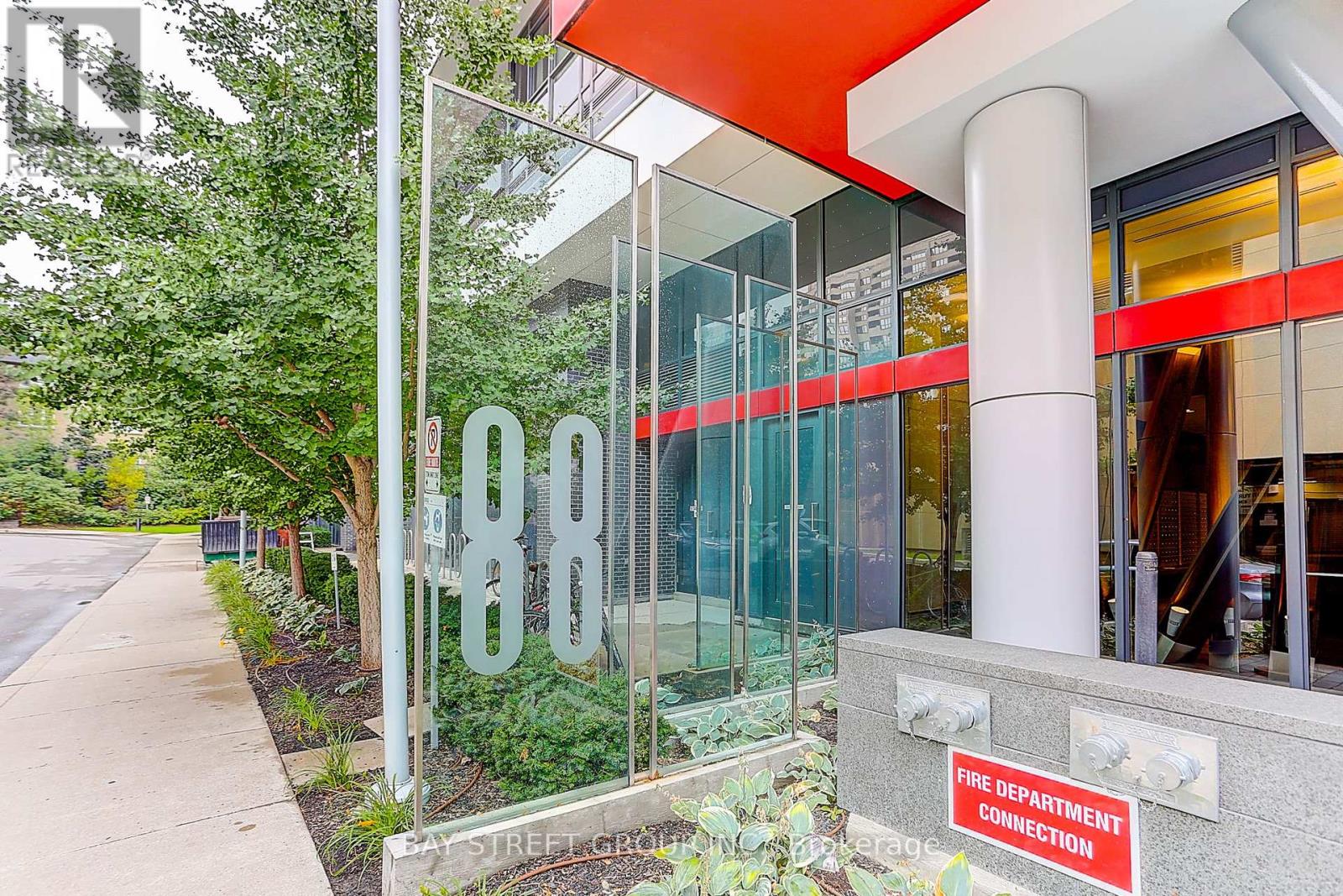 308 - 88 Sheppard Avenue E Property Photo 2