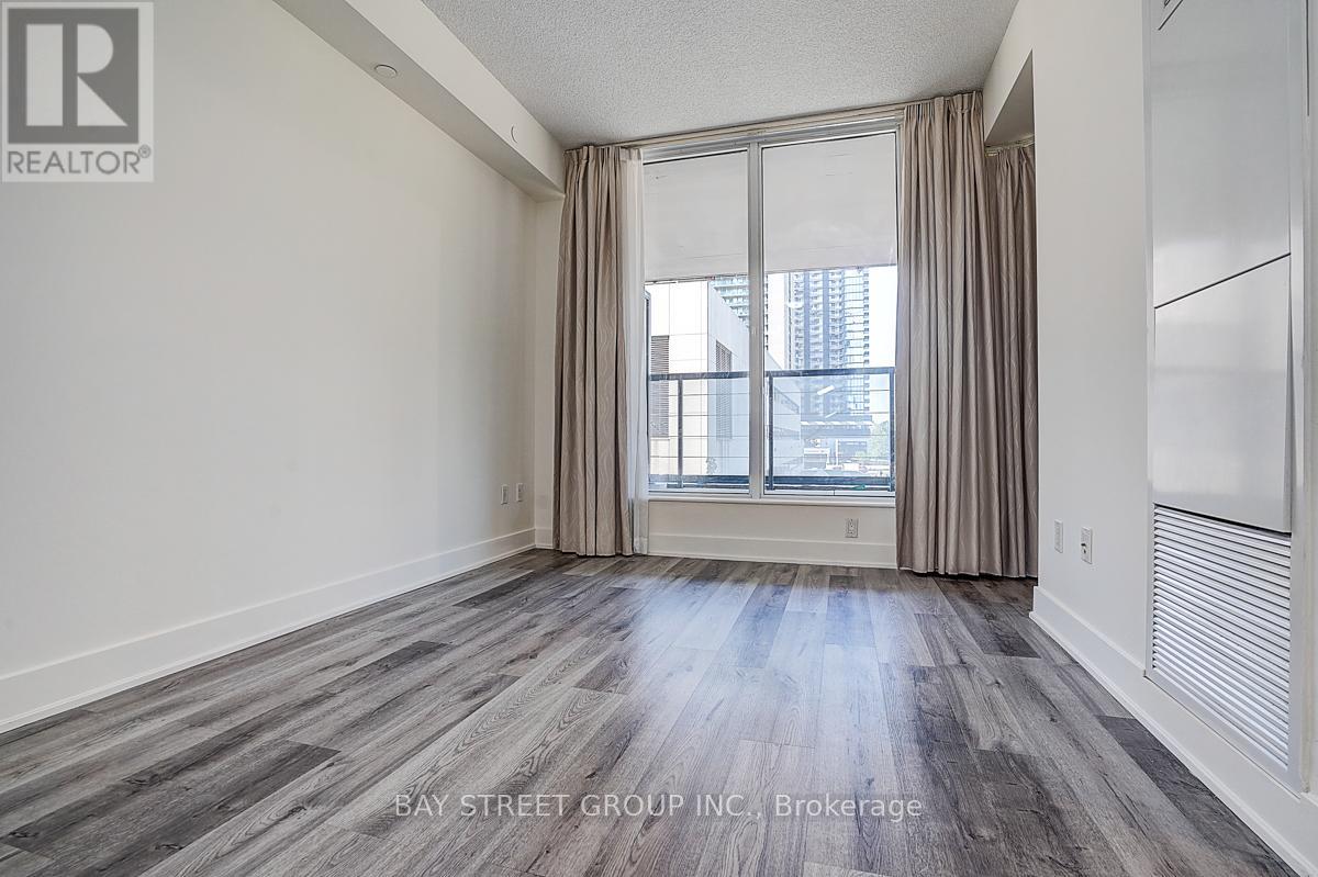308 - 88 Sheppard Avenue E Property Photo 12