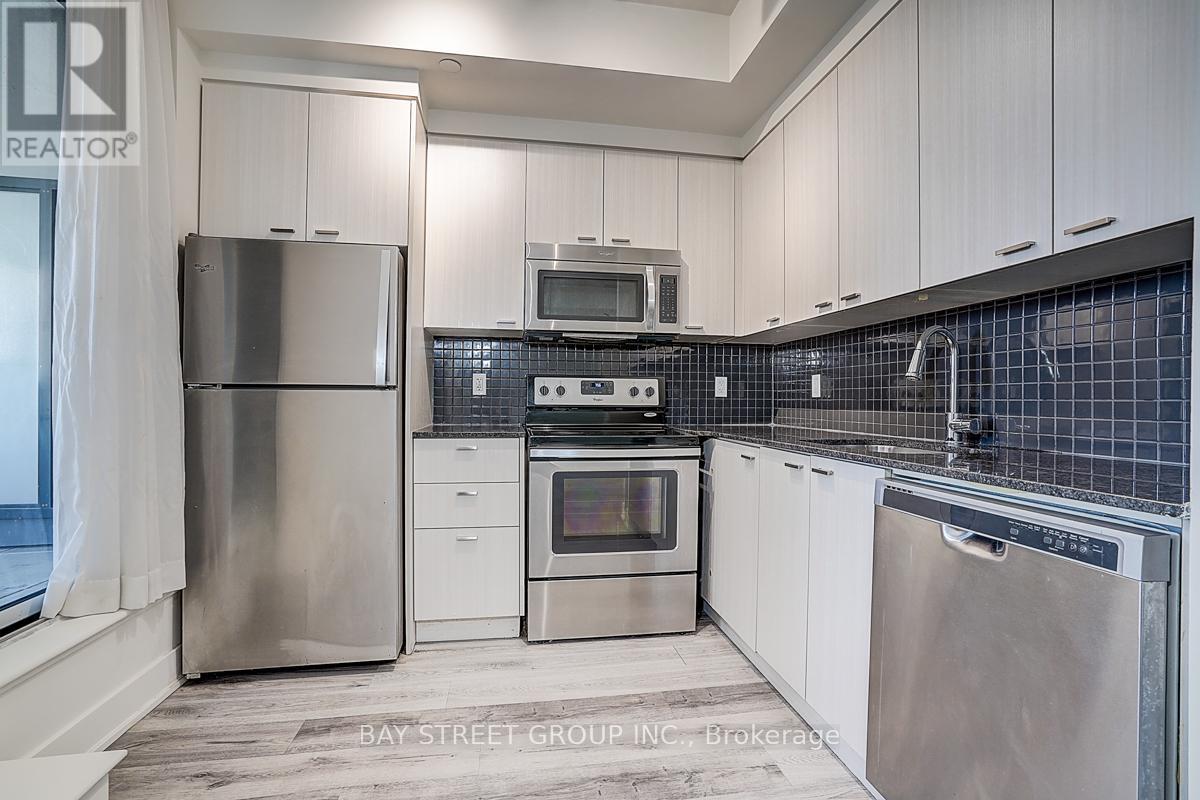 308 - 88 Sheppard Avenue E Property Photo 18
