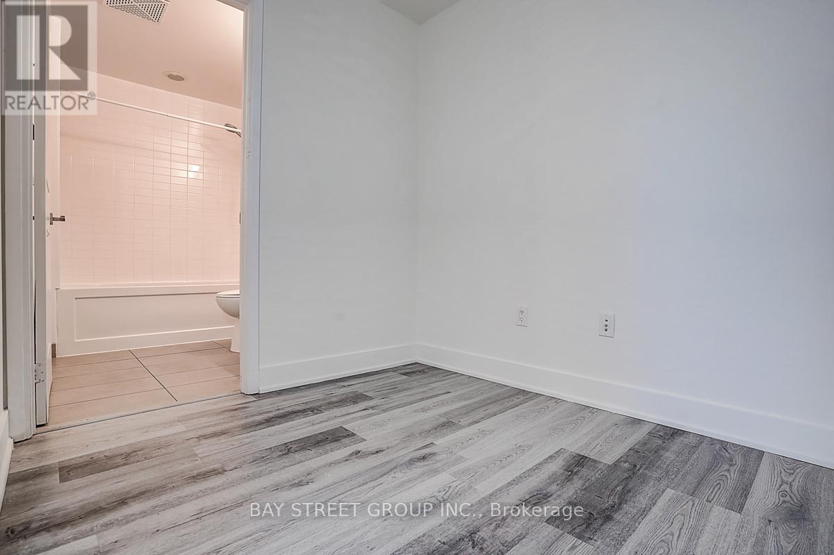 308 - 88 Sheppard Avenue E Property Photo 22