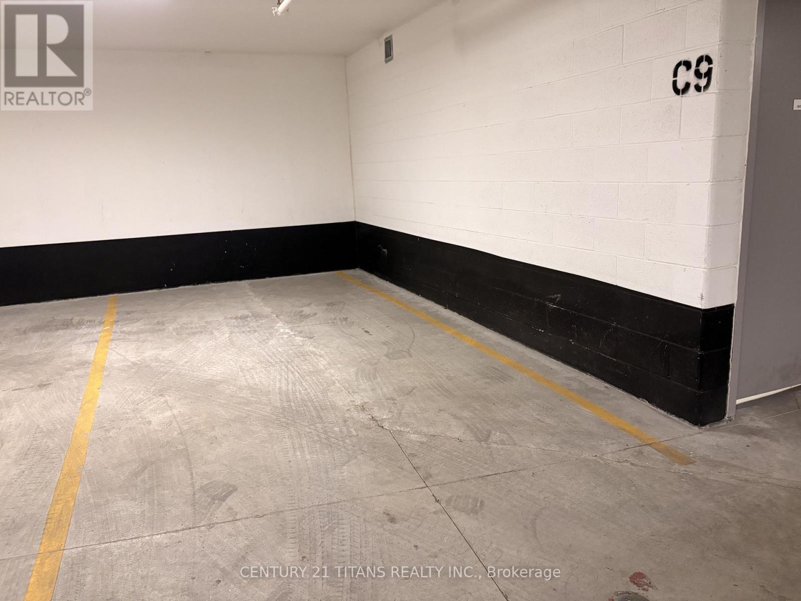 195 Mccaul Street Property Photo 2