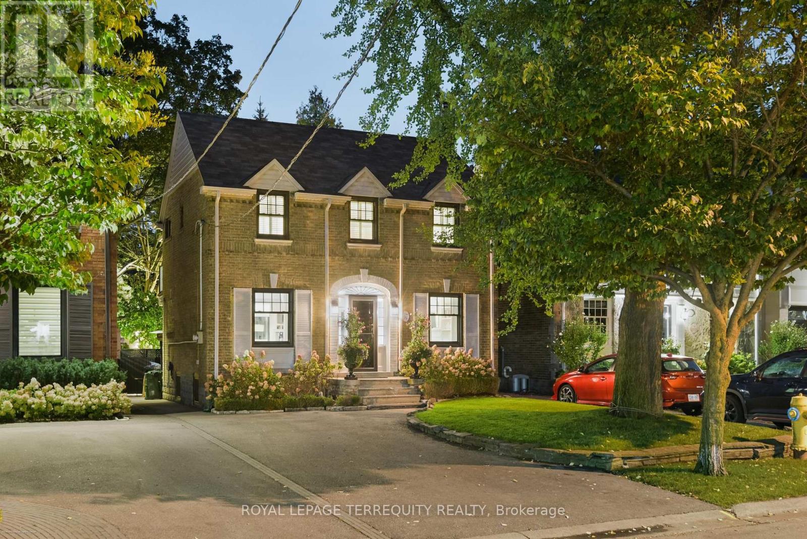37 De Vere Gardens Property Photo 1