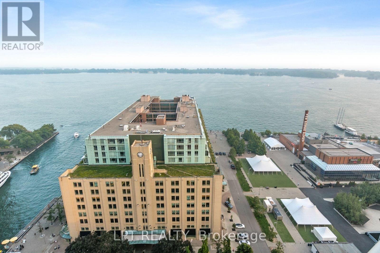 2604 - 208 Queens Quay W Property Photo 2