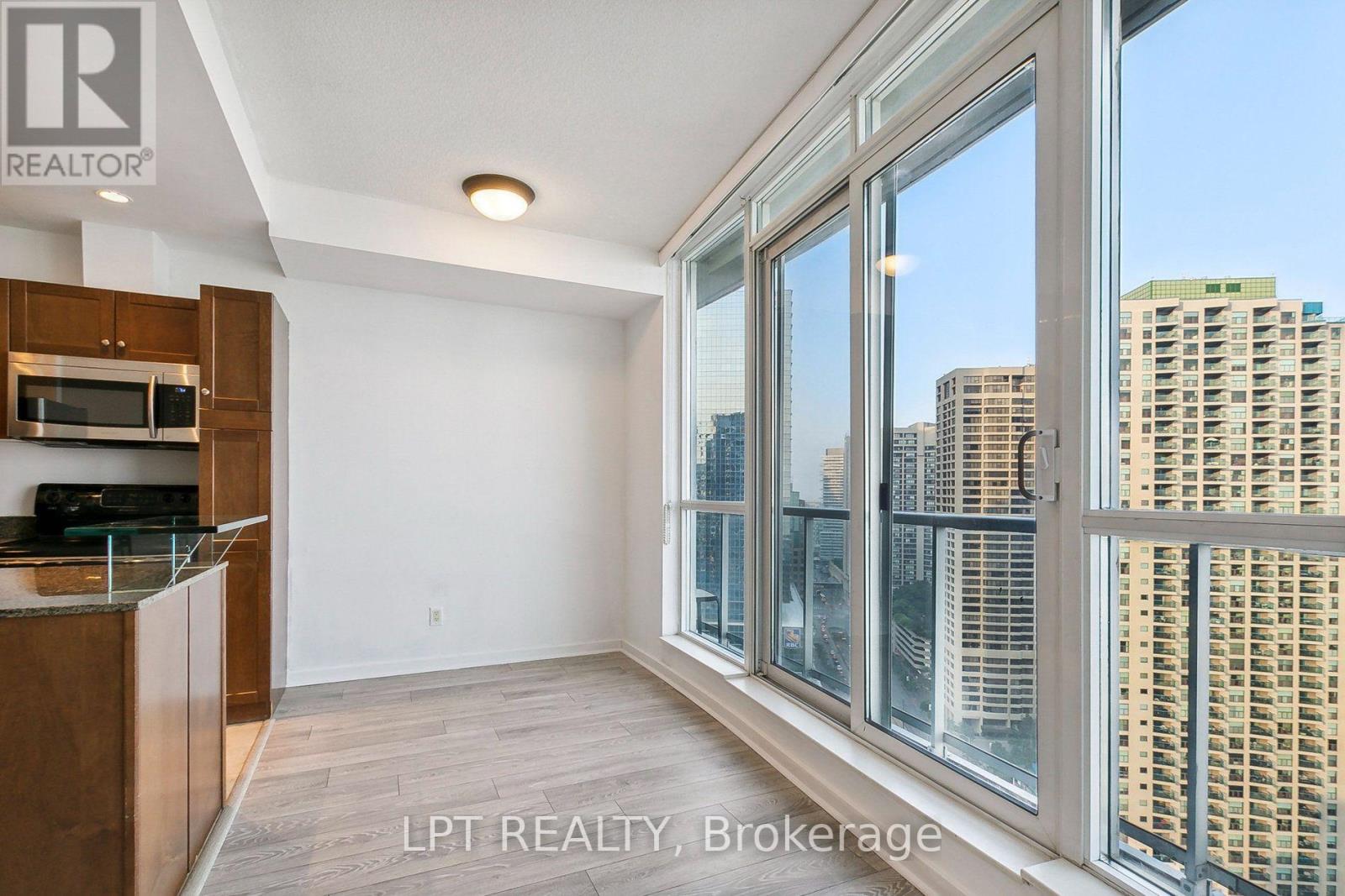 2604 - 208 Queens Quay W Property Photo 7