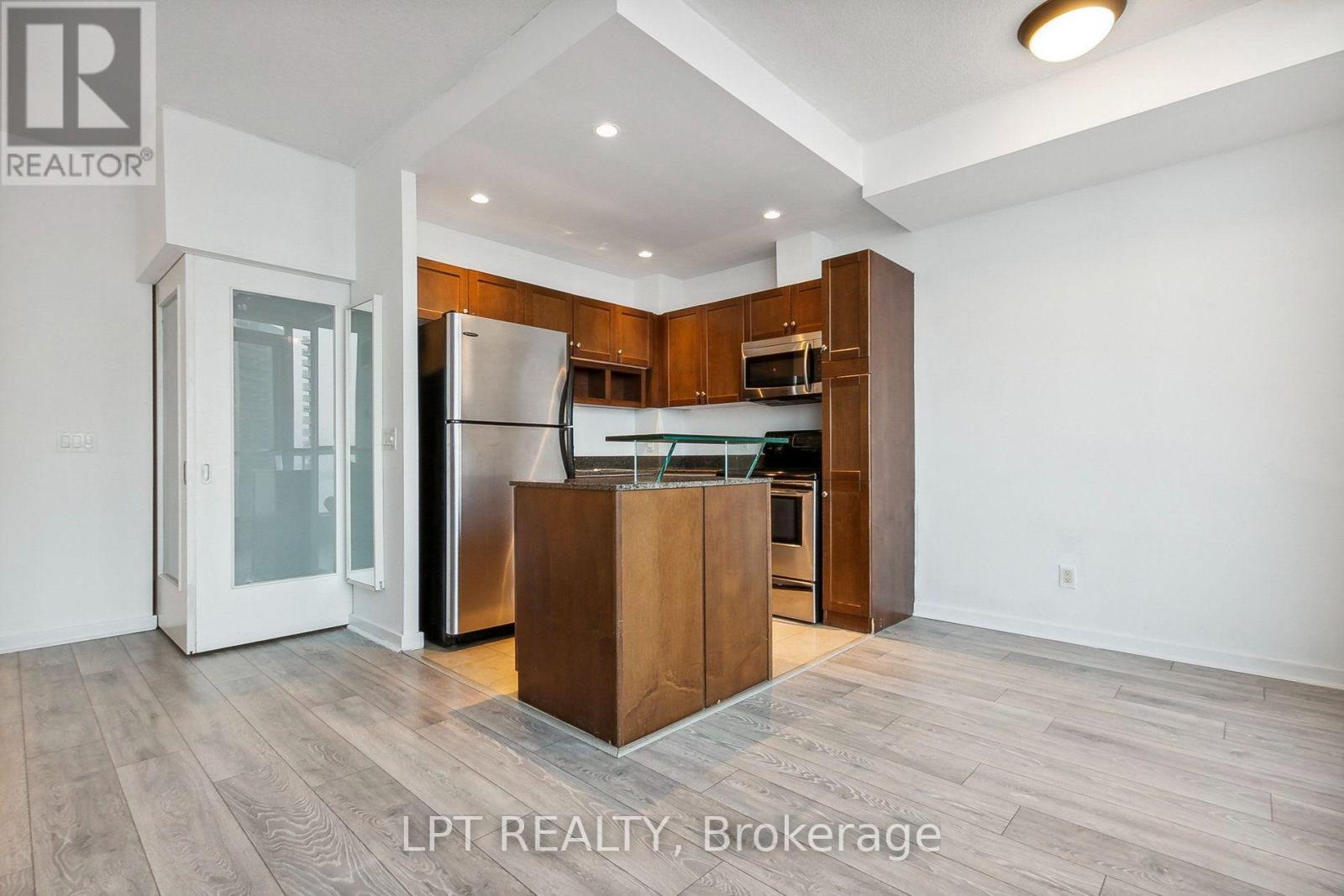 2604 - 208 Queens Quay W Property Photo 9