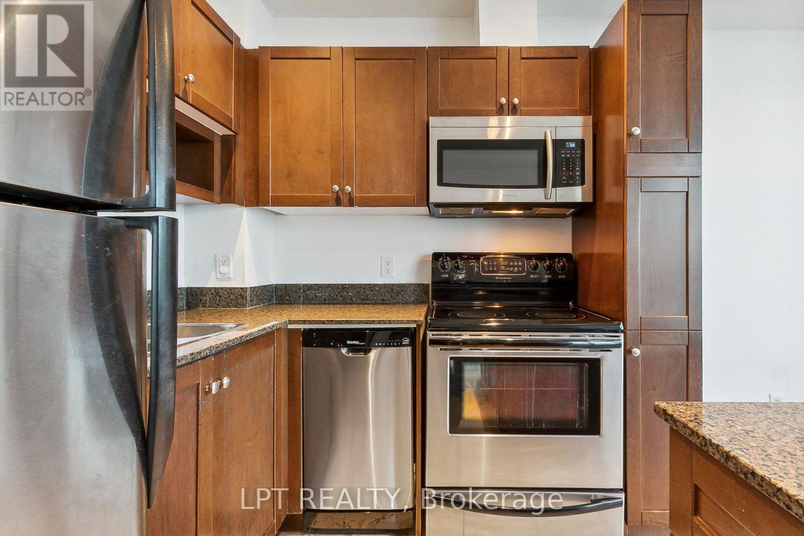 2604 - 208 Queens Quay W Property Photo 15
