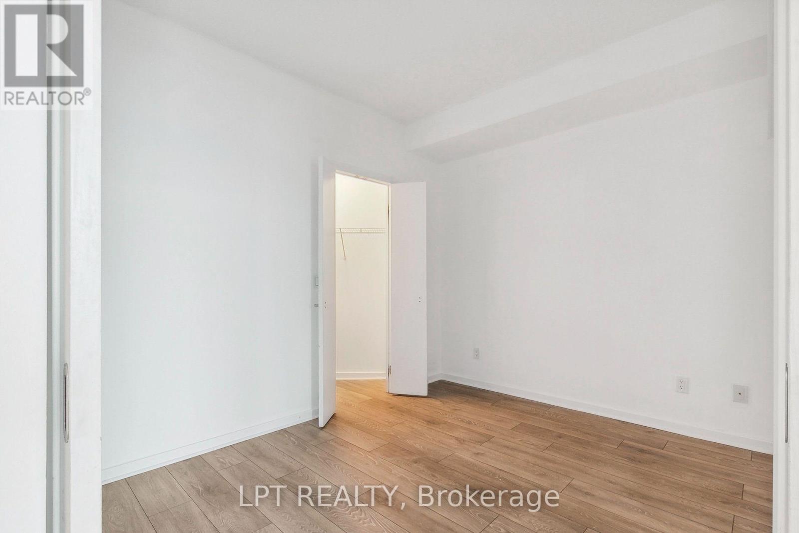 2604 - 208 Queens Quay W Property Photo 18