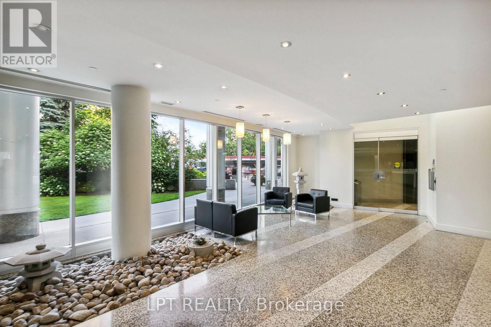 2604 - 208 Queens Quay W Property Photo 22