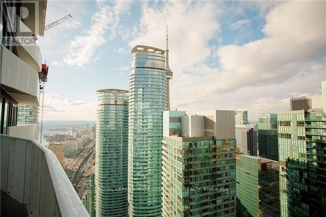 5003 - 100 Harbour Street Property Photo 12