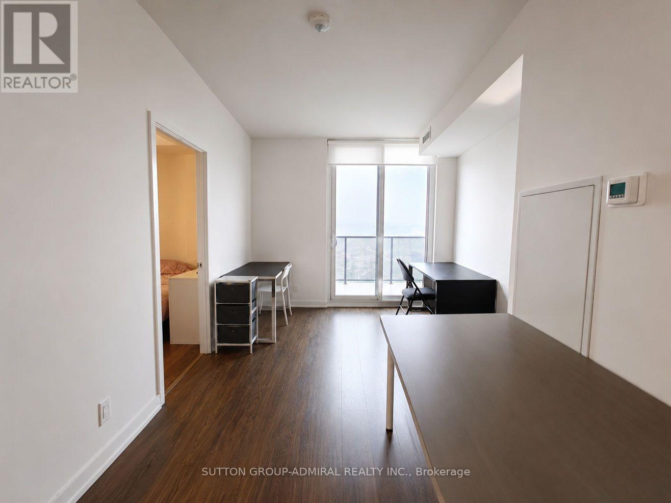 913 (room 1) - 30 Tretti Way Property Photo 1