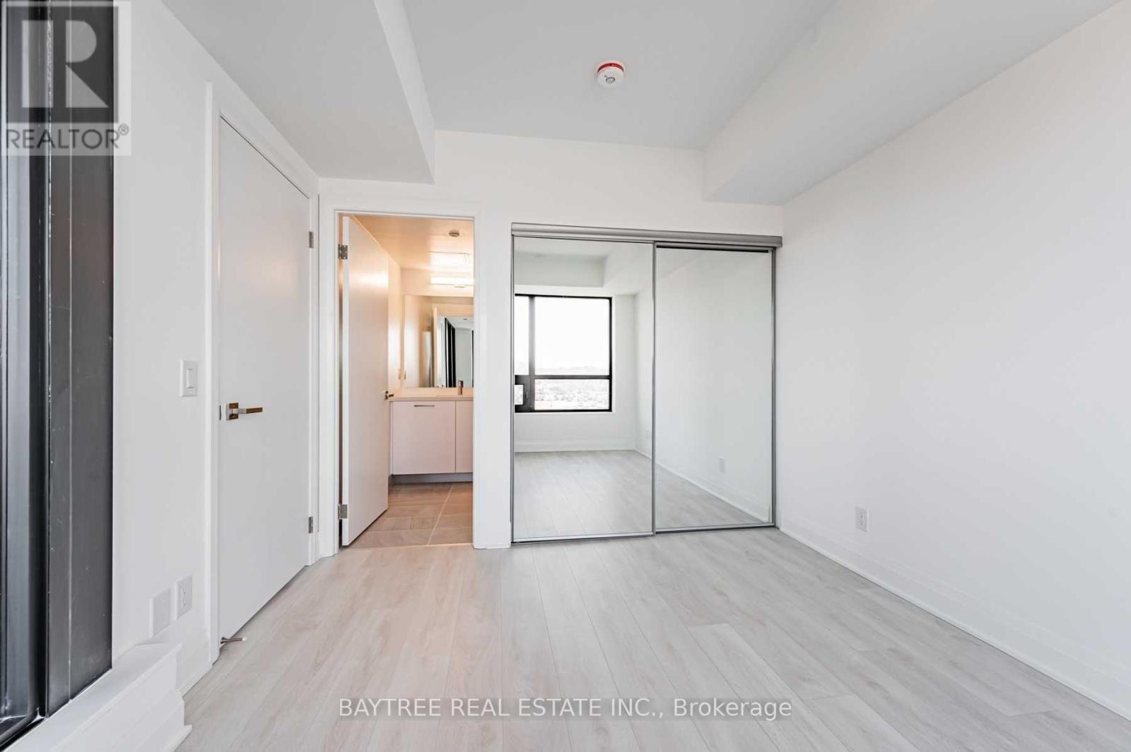 420 - 33 Frederick Todd Way Property Photo 17