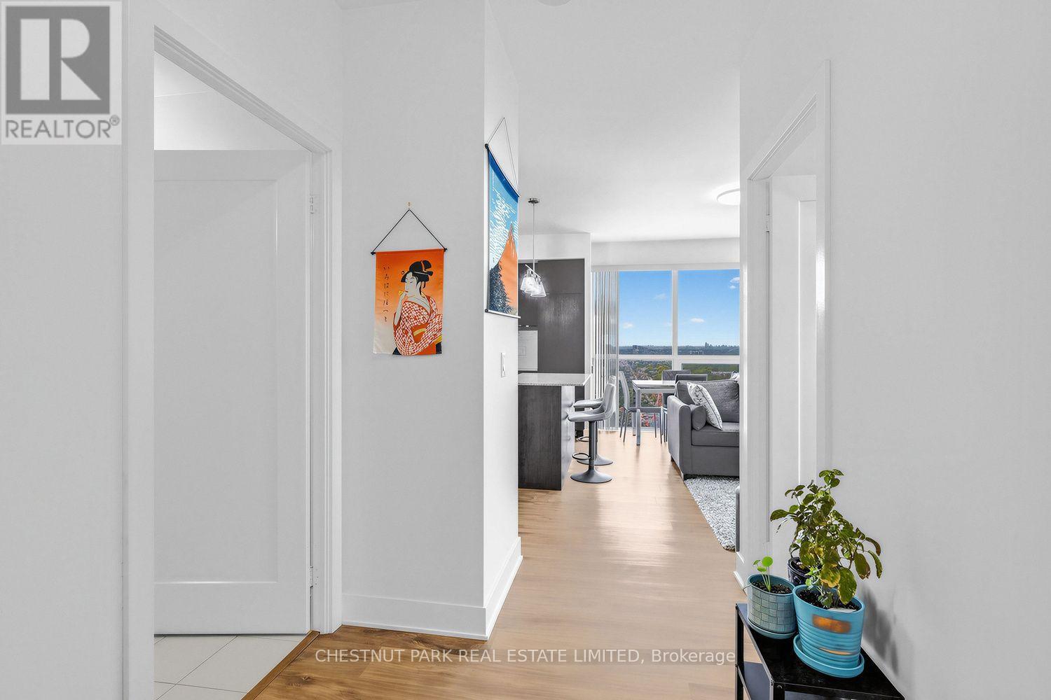 3001 - 318 Richmond Street W Property Photo 10