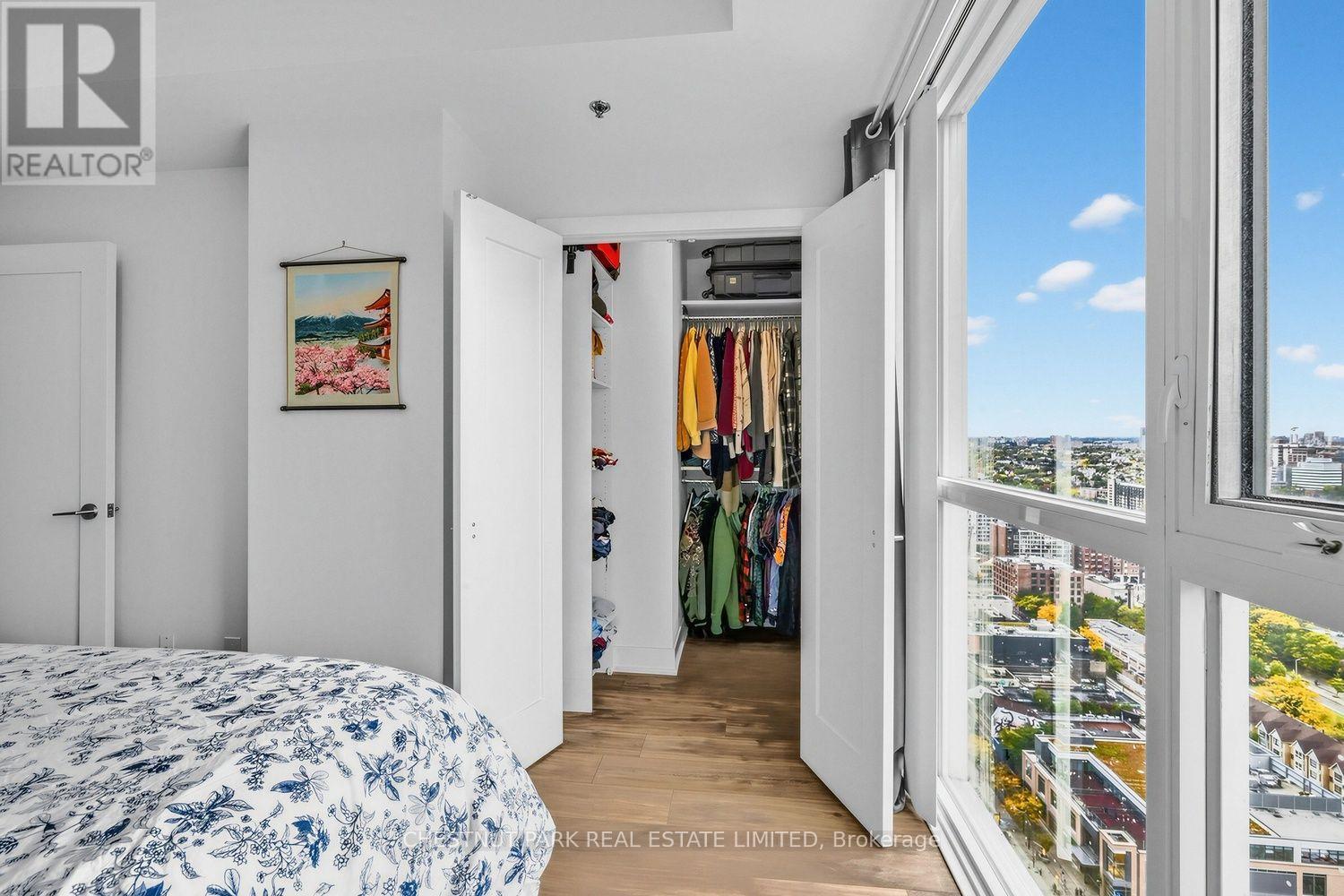 3001 - 318 Richmond Street W Property Photo 12