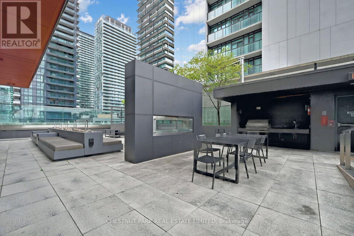 3001 - 318 Richmond Street W Property Photo 20