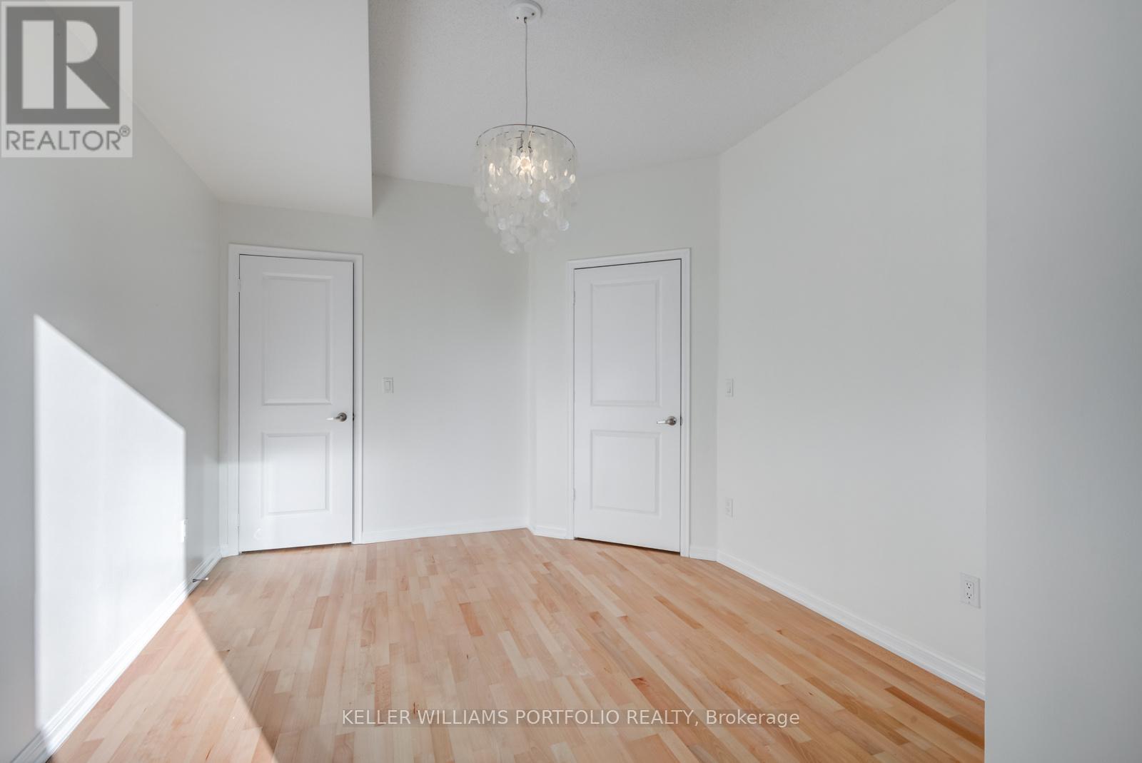 727 - 628 Fleet Street Property Photo 15