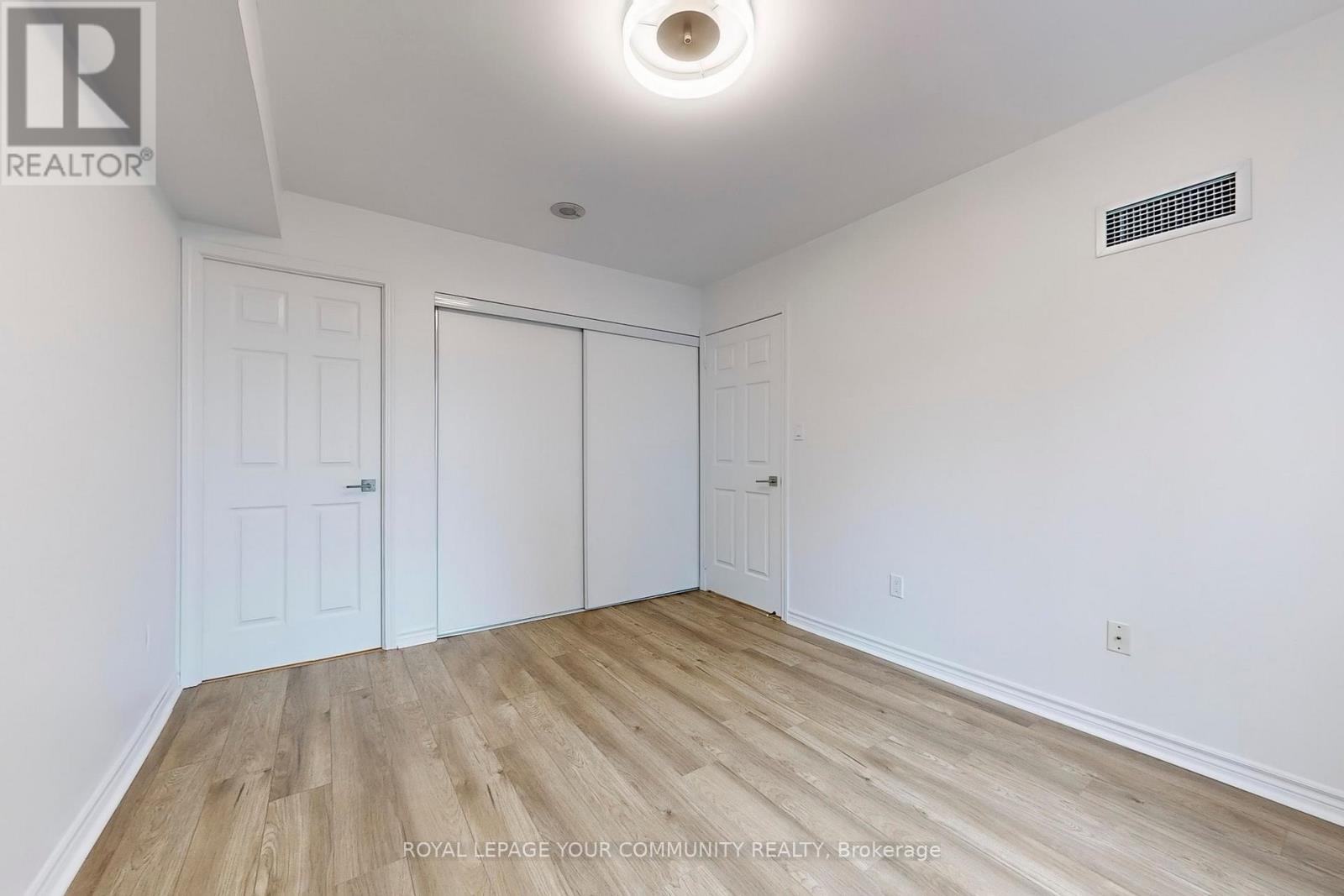1906 - 7 Lorraine Drive Property Photo 12