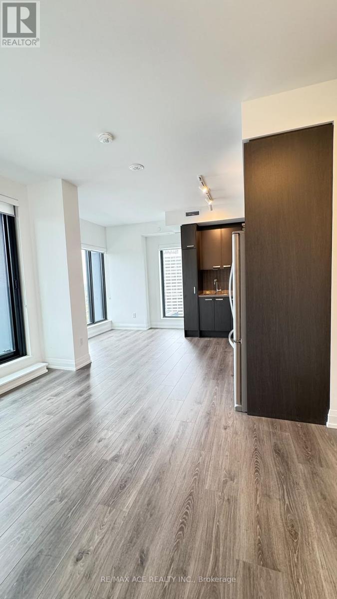 3008 - 20 Soudan Avenue Property Photo 8