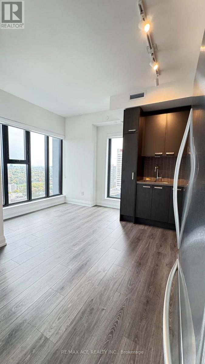 3008 - 20 Soudan Avenue Property Photo 9