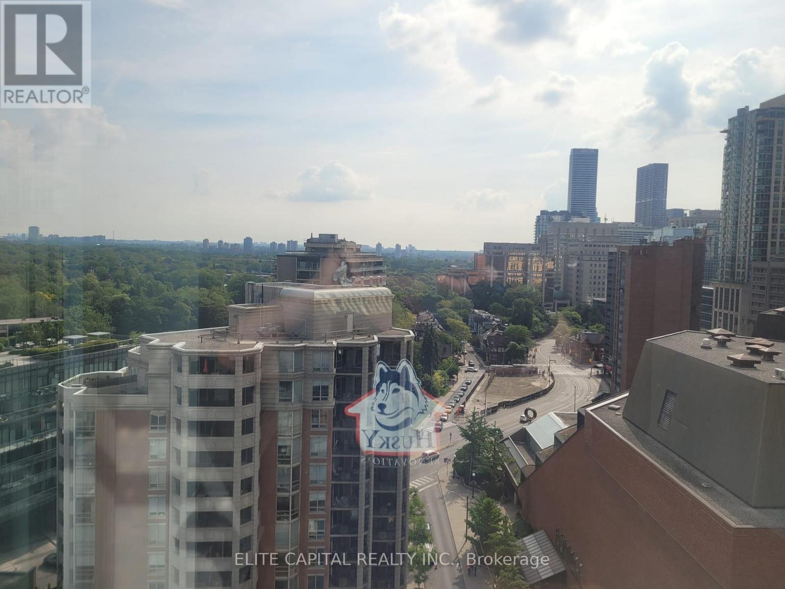 1509 - 18 Yorkville Avenue Property Photo 12