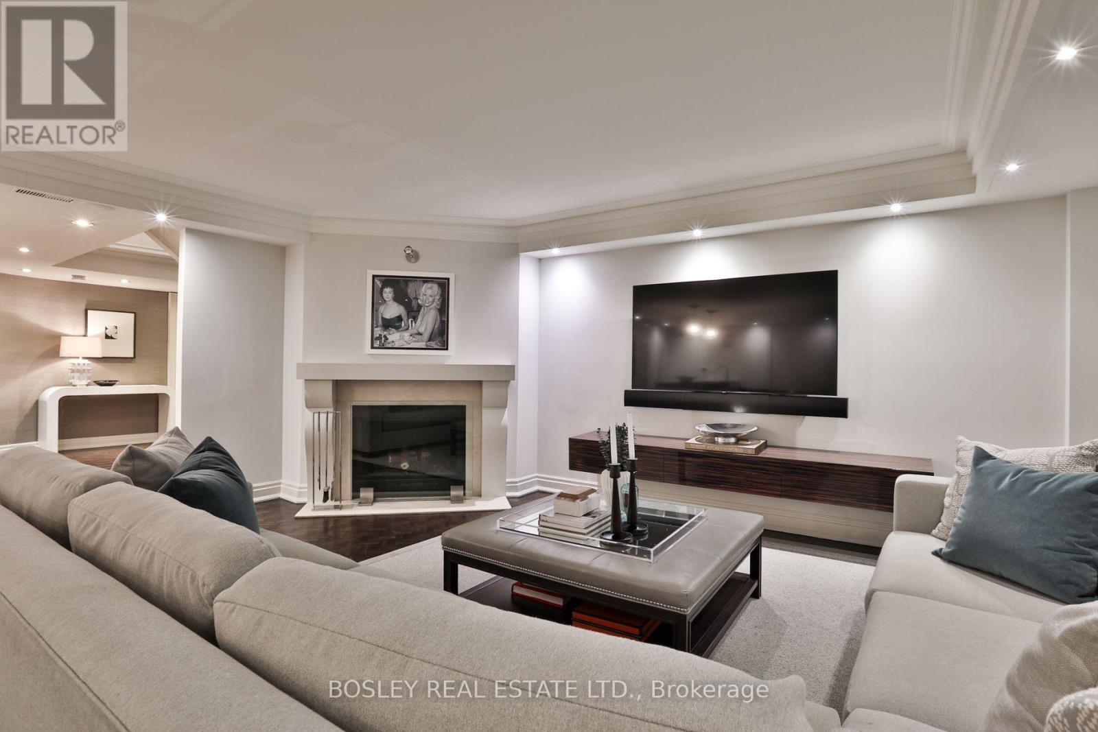 101 - 4 Lowther Avenue Property Photo 31