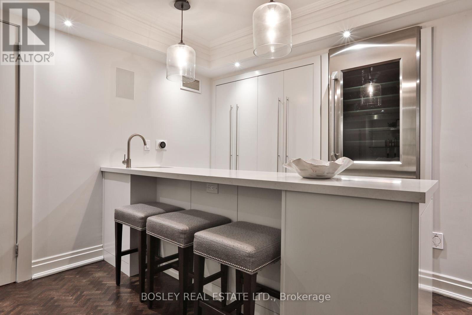 101 - 4 Lowther Avenue Property Photo 35