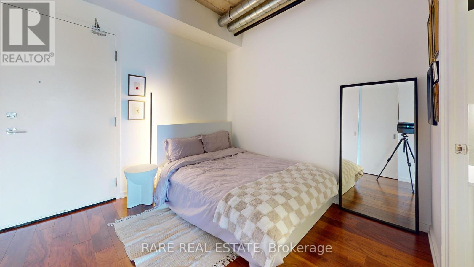 542 - 47 Lower River Street Property Photo 8