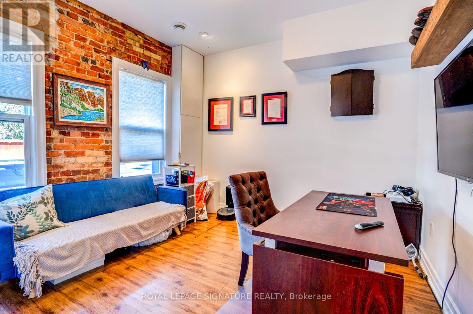 753-755 Richmond Street W Property Photo 13