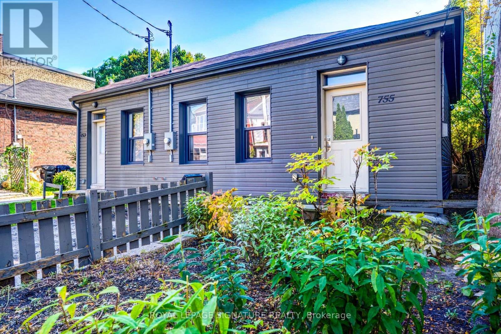 753-755 Richmond Street W Property Photo 19