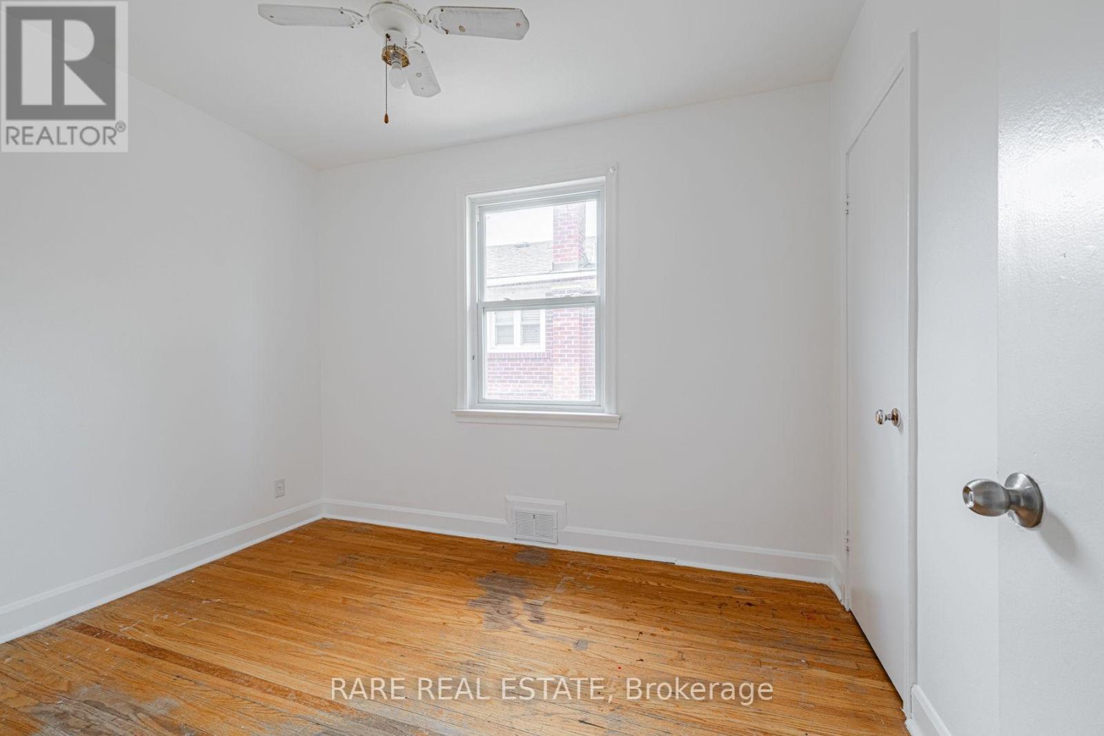 Main - 14 Alexis Boulevard Property Photo 18