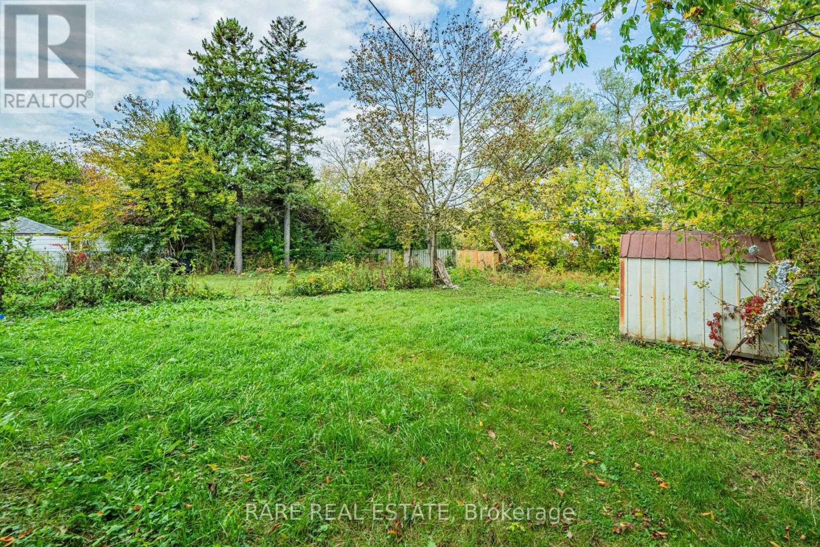 Main - 14 Alexis Boulevard Property Photo 27