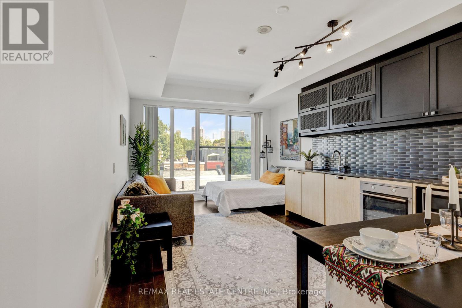 308 - 783 Bathurst Street Property Photo 1