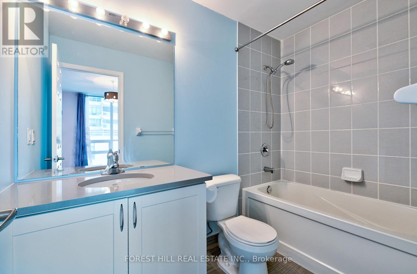 306 - 19 Grand Trunk Crescent Property Photo 22