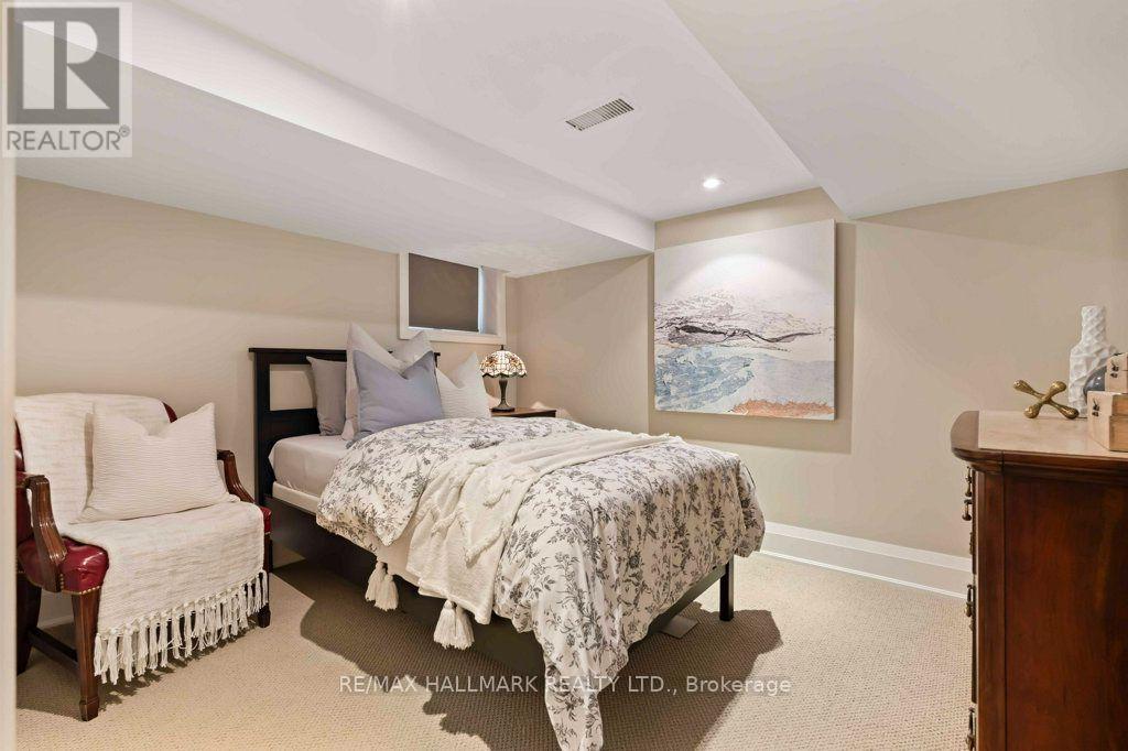 29 Standish Avenue Property Photo 32