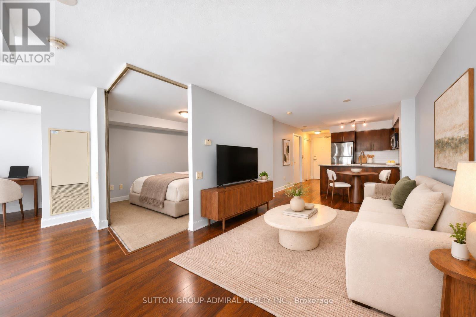 3210 - 2191 YONGE STREET Property Photo 1