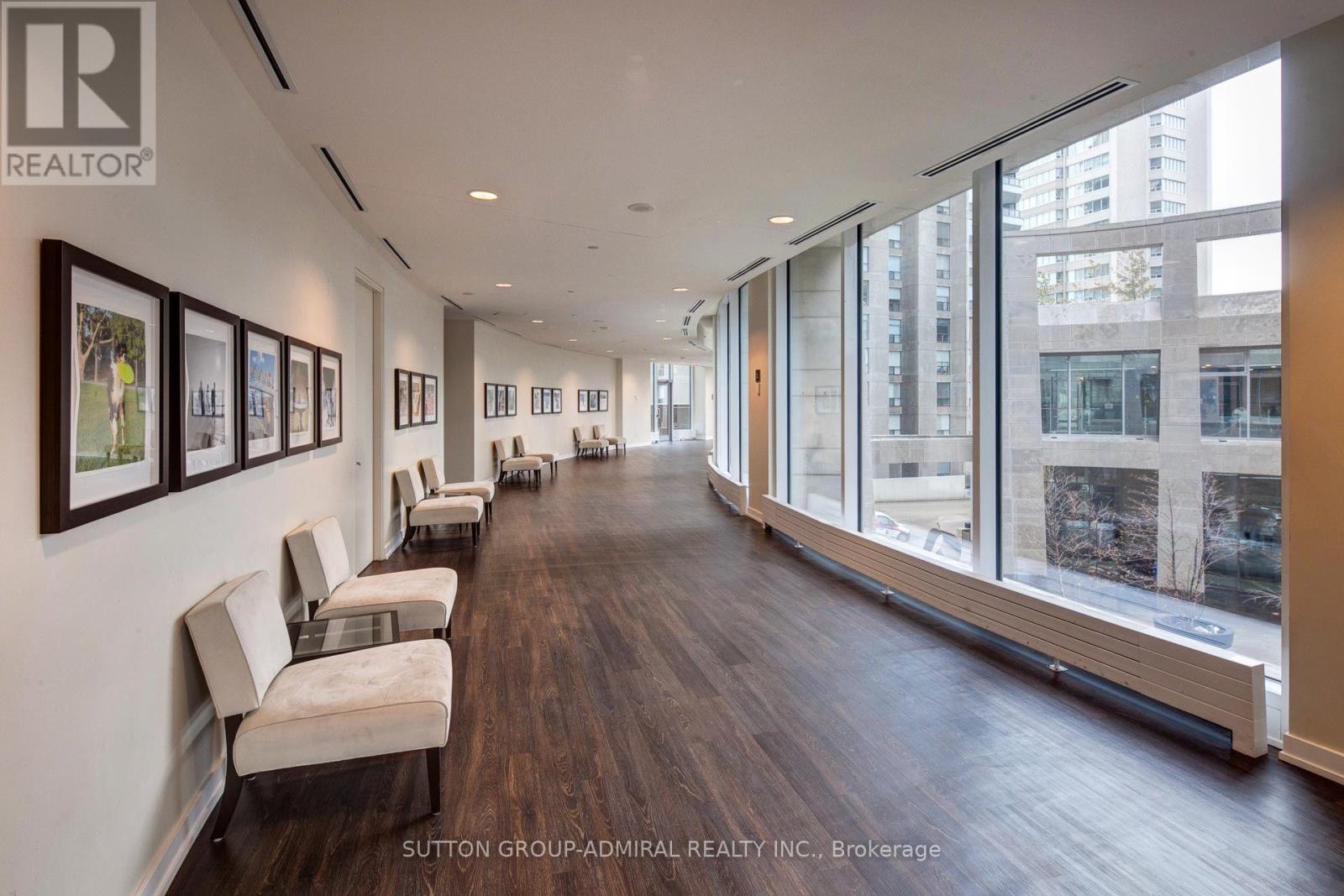 3210 - 2191 Yonge Street Property Photo 38