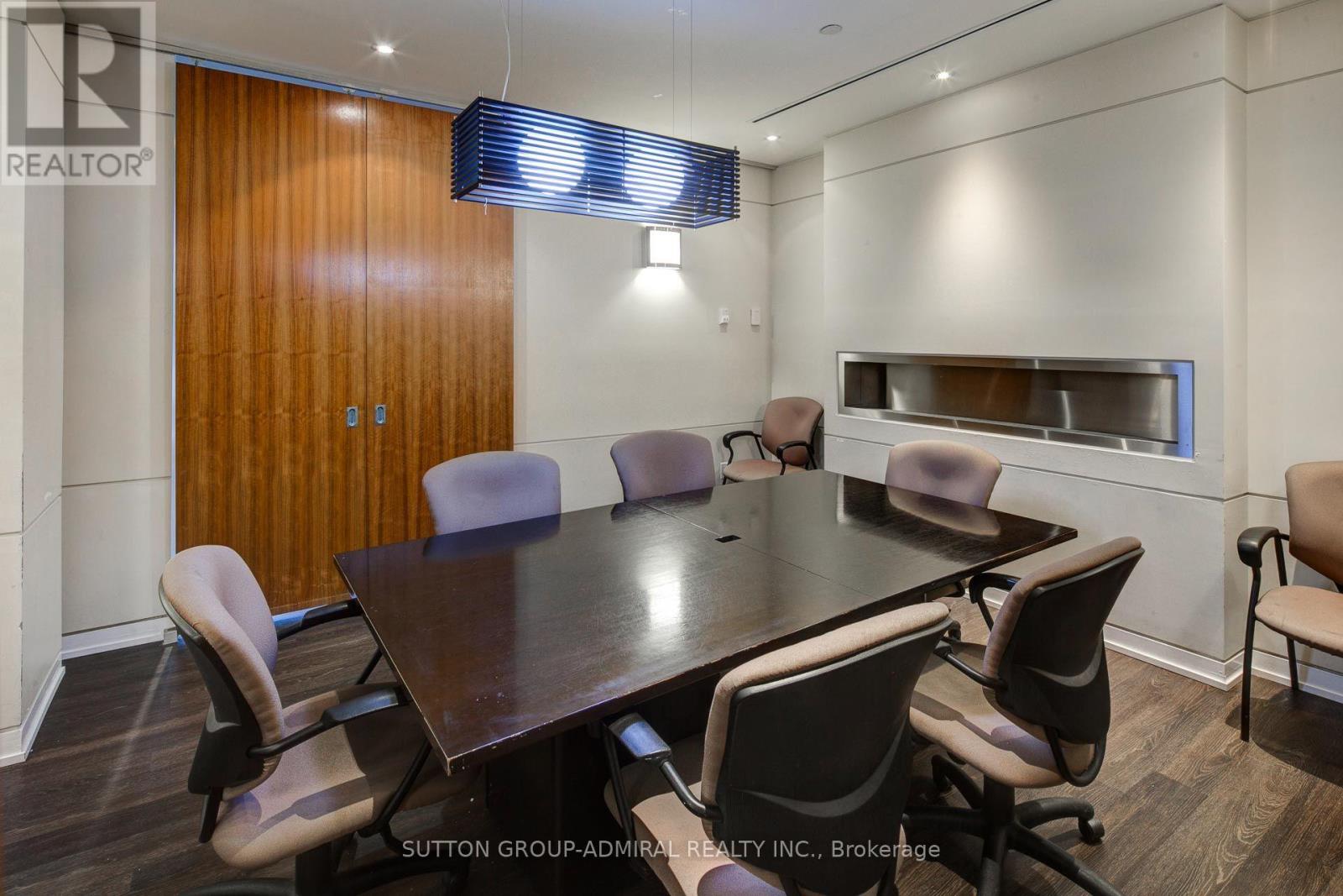 3210 - 2191 Yonge Street Property Photo 40