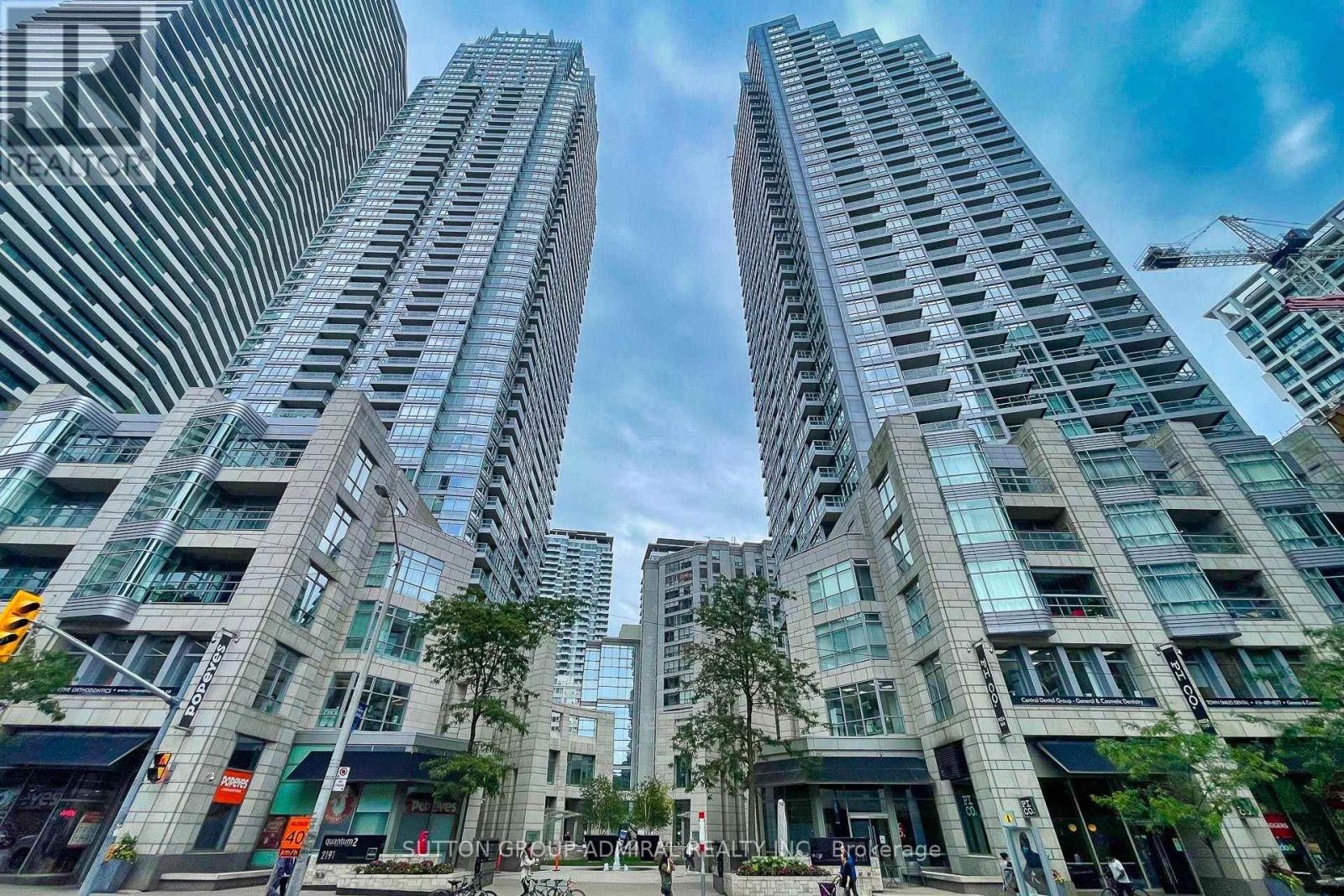 3210 - 2191 Yonge Street Property Photo 45