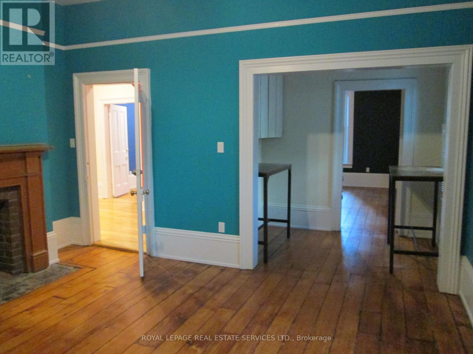 10 Trinity Square Property Photo 12