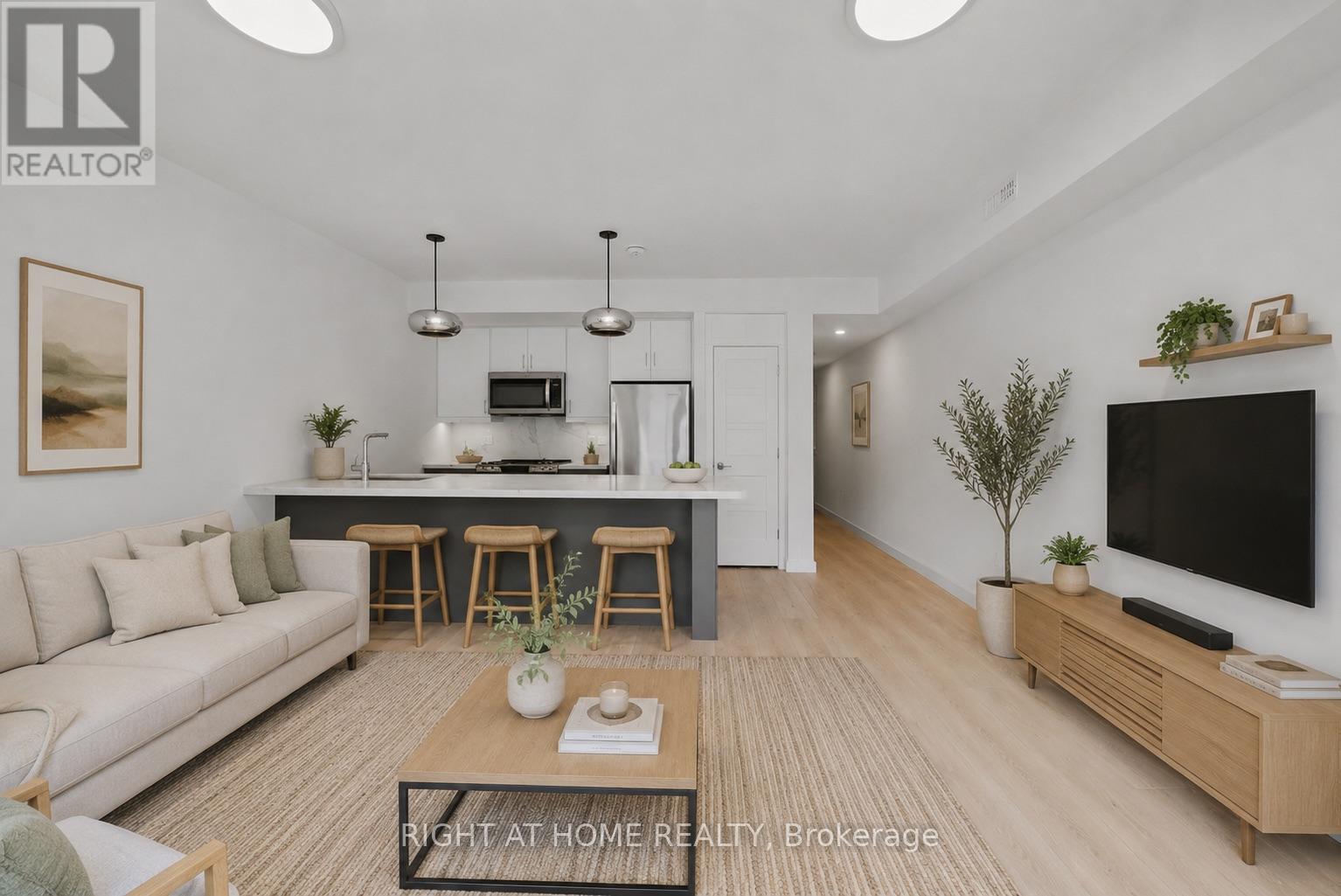 2 - 367 Howland Avenue Property Photo 1