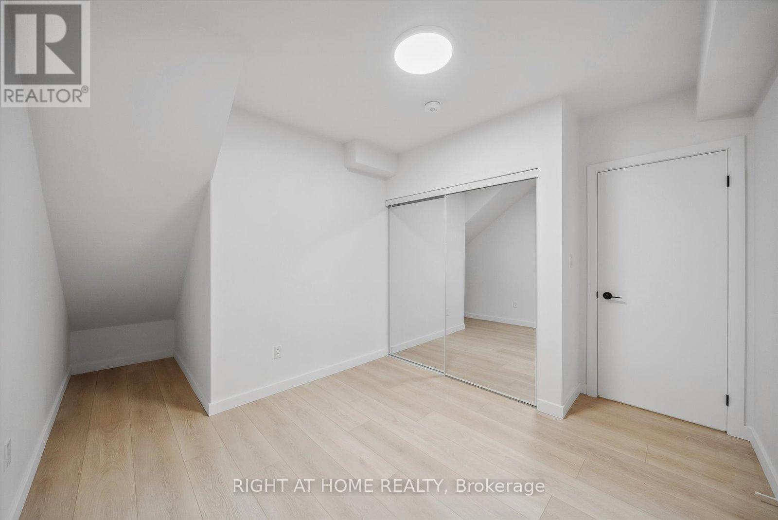 2 - 367 Howland Avenue Property Photo 10