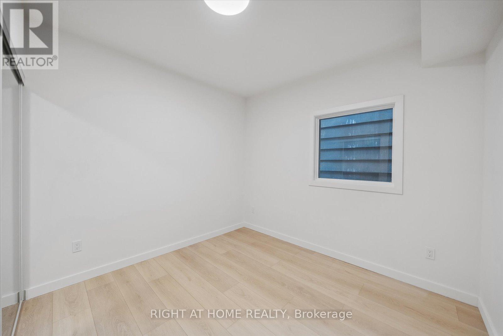 2 - 367 Howland Avenue Property Photo 11