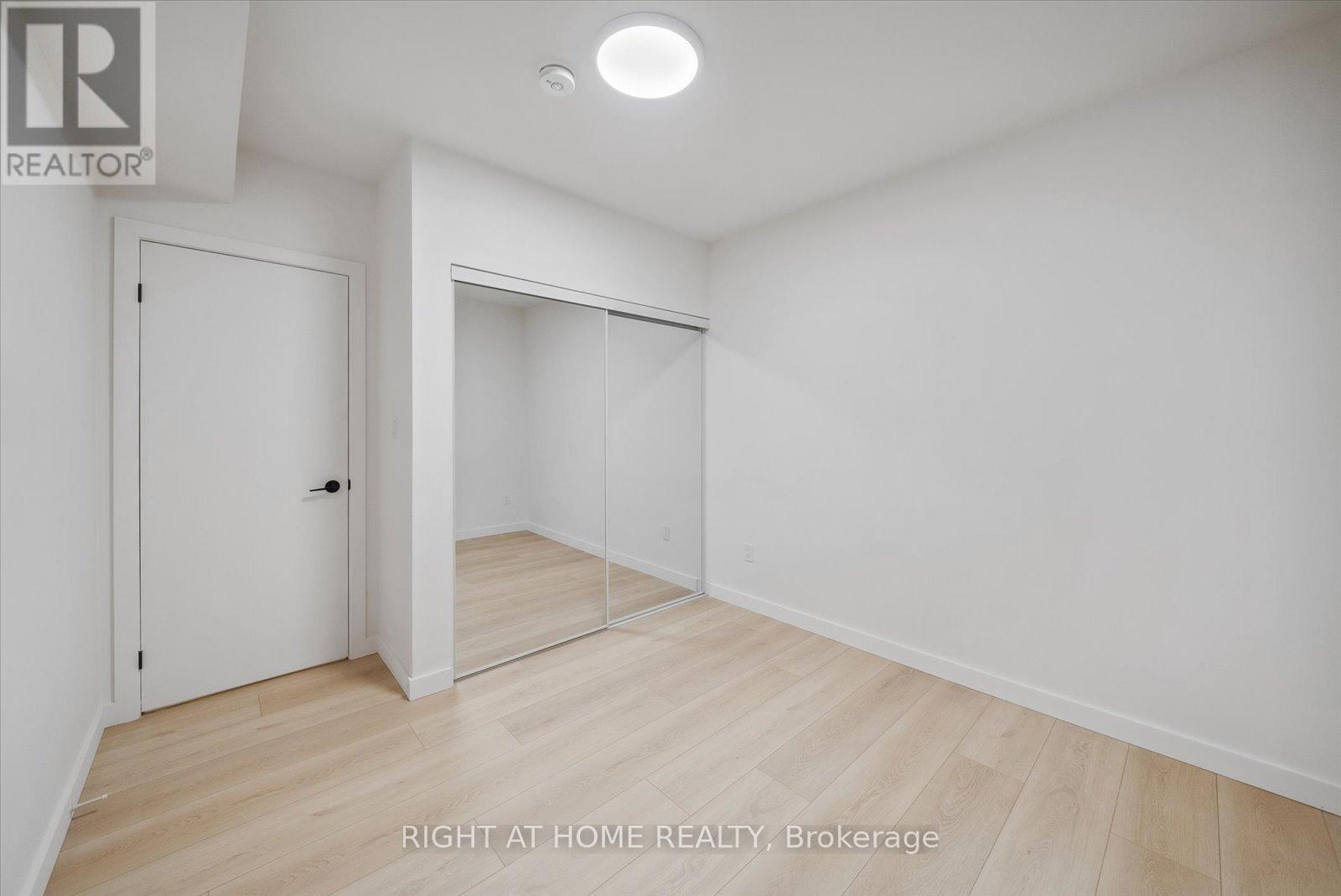 2 - 367 Howland Avenue Property Photo 12
