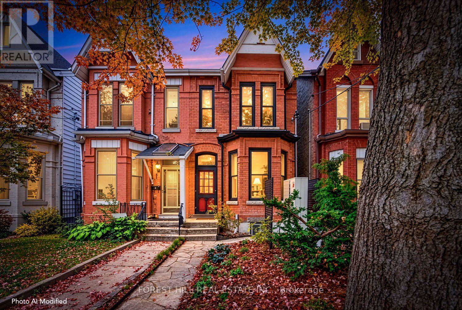 44 Russell Street Property Photo 1
