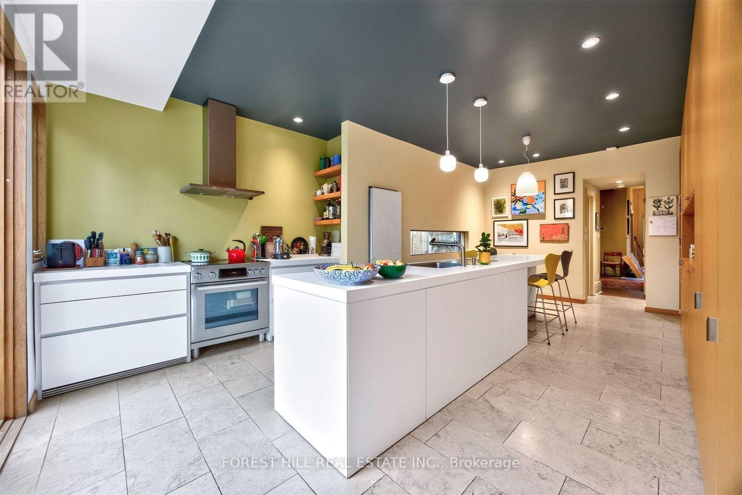 44 Russell Street Property Photo 13