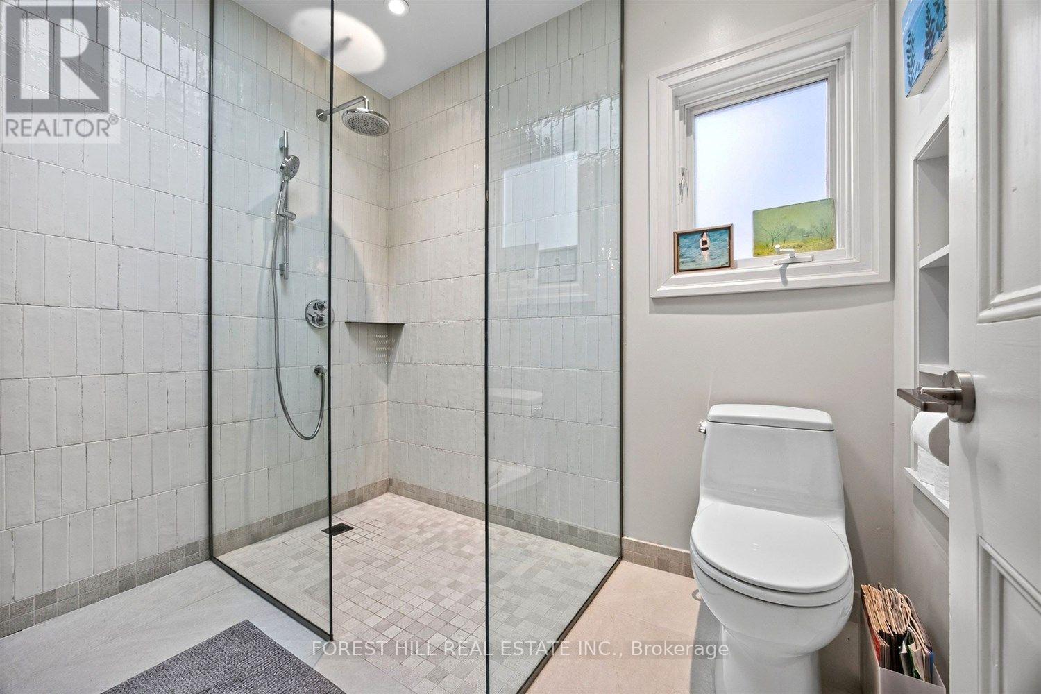 44 Russell Street Property Photo 28