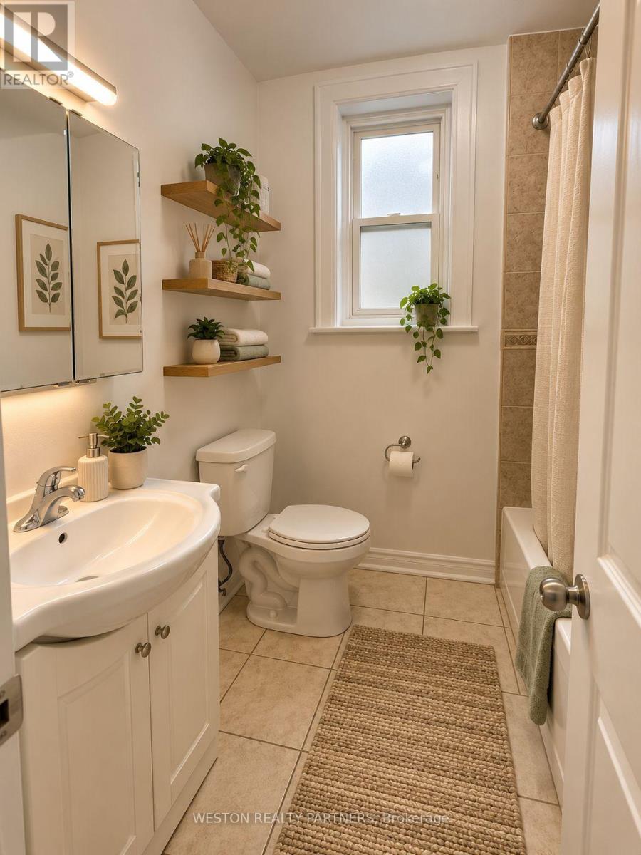 102 - 44 Huntley Street Property Photo 5