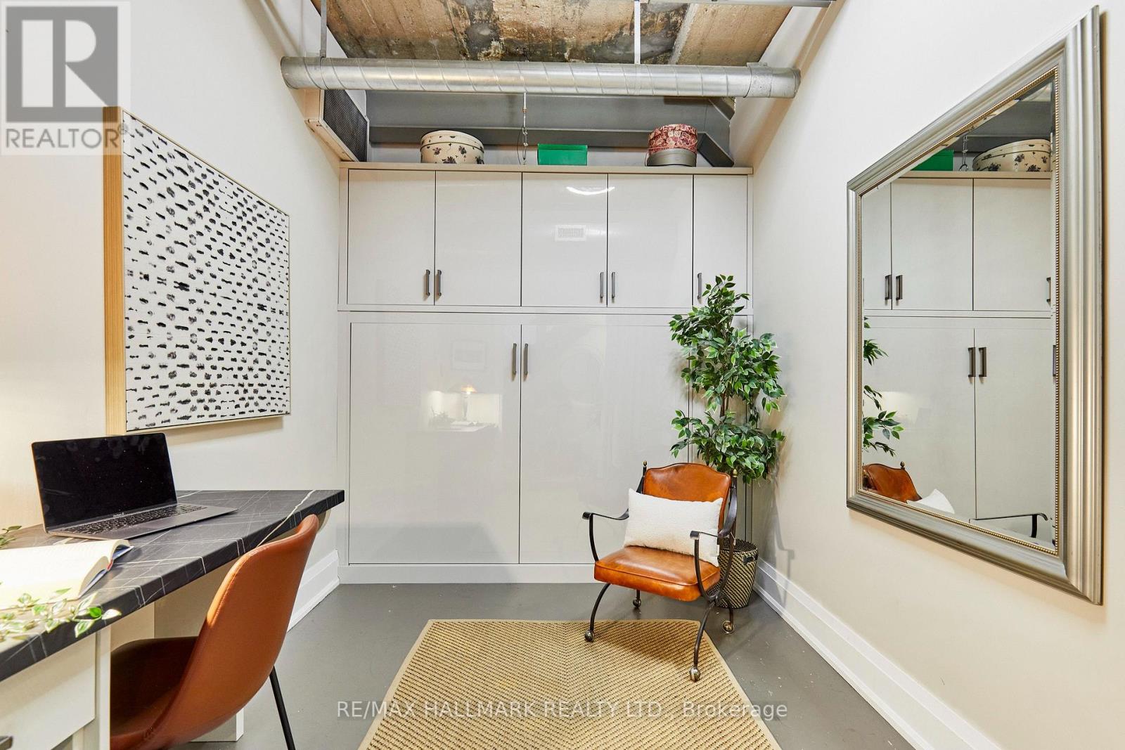 412 - 383 Adelaide Street E Property Photo 23